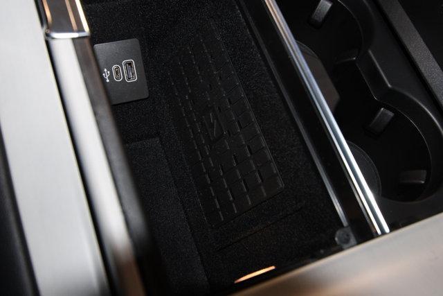 new 2026 Lincoln Navigator L car, priced at $110,940