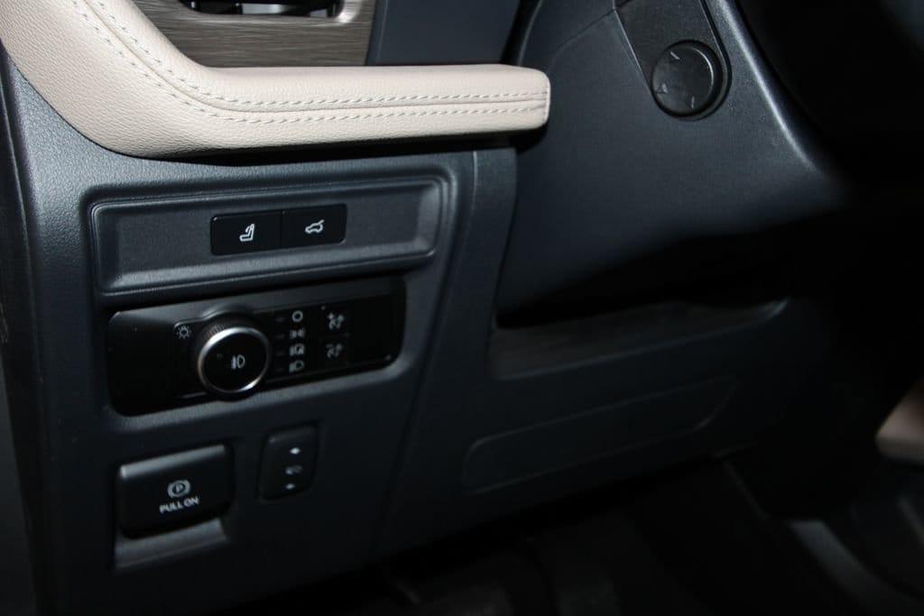 used 2023 Ford Expedition car, priced at $61,931