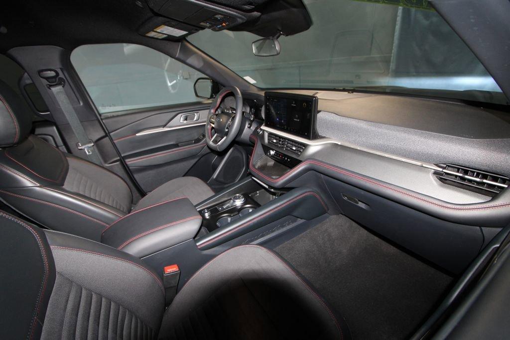 used 2025 Ford Explorer car, priced at $43,992