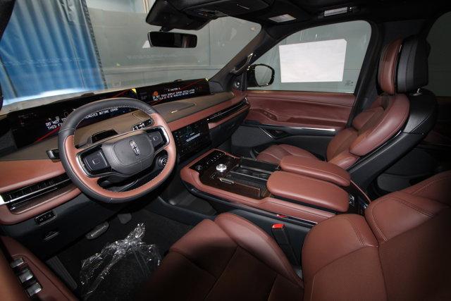 new 2025 Lincoln Navigator L car, priced at $102,930