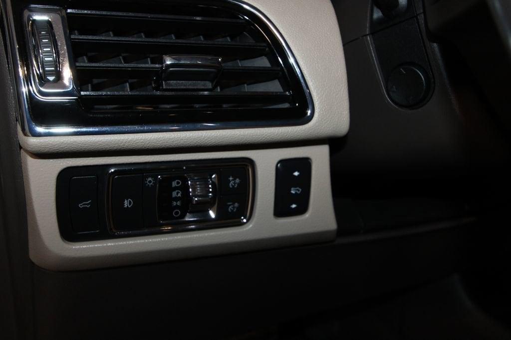 used 2022 Lincoln Navigator L car, priced at $48,046