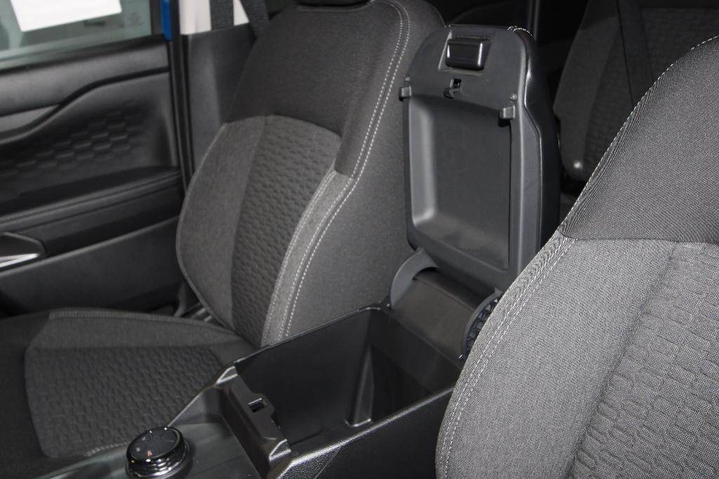 new 2025 Ford Ranger car, priced at $33,934