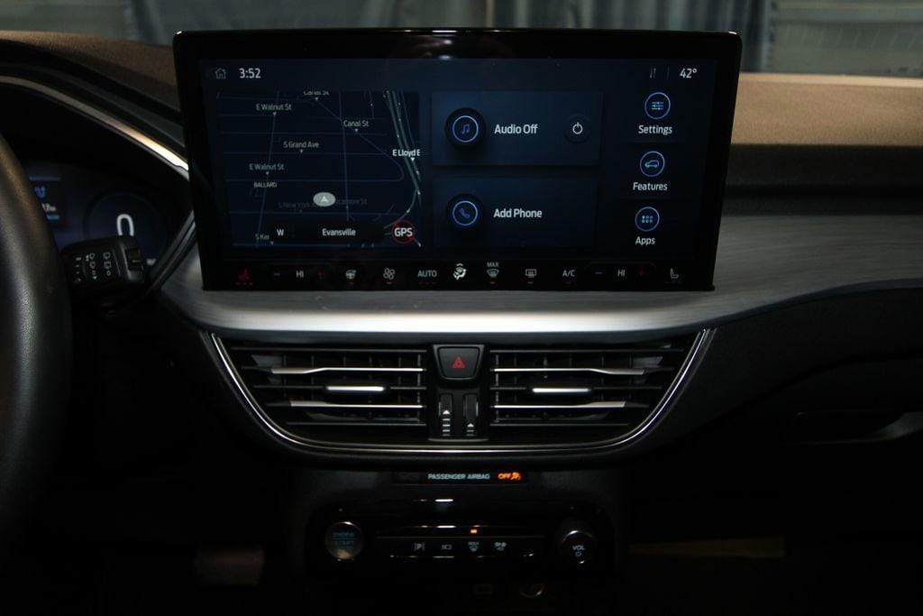 used 2025 Ford Escape car, priced at $31,397