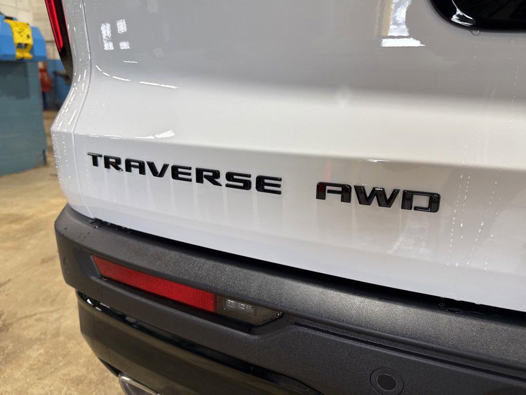 new 2026 Chevrolet Traverse car, priced at $48,305
