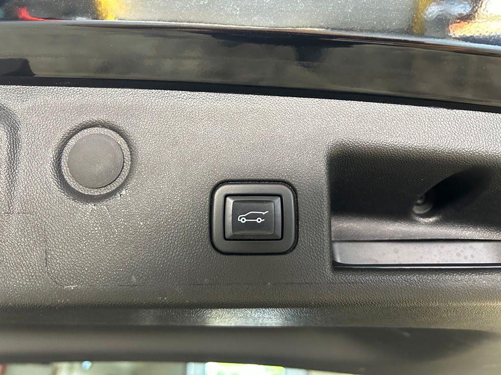 used 2022 Chevrolet Equinox car, priced at $20,814