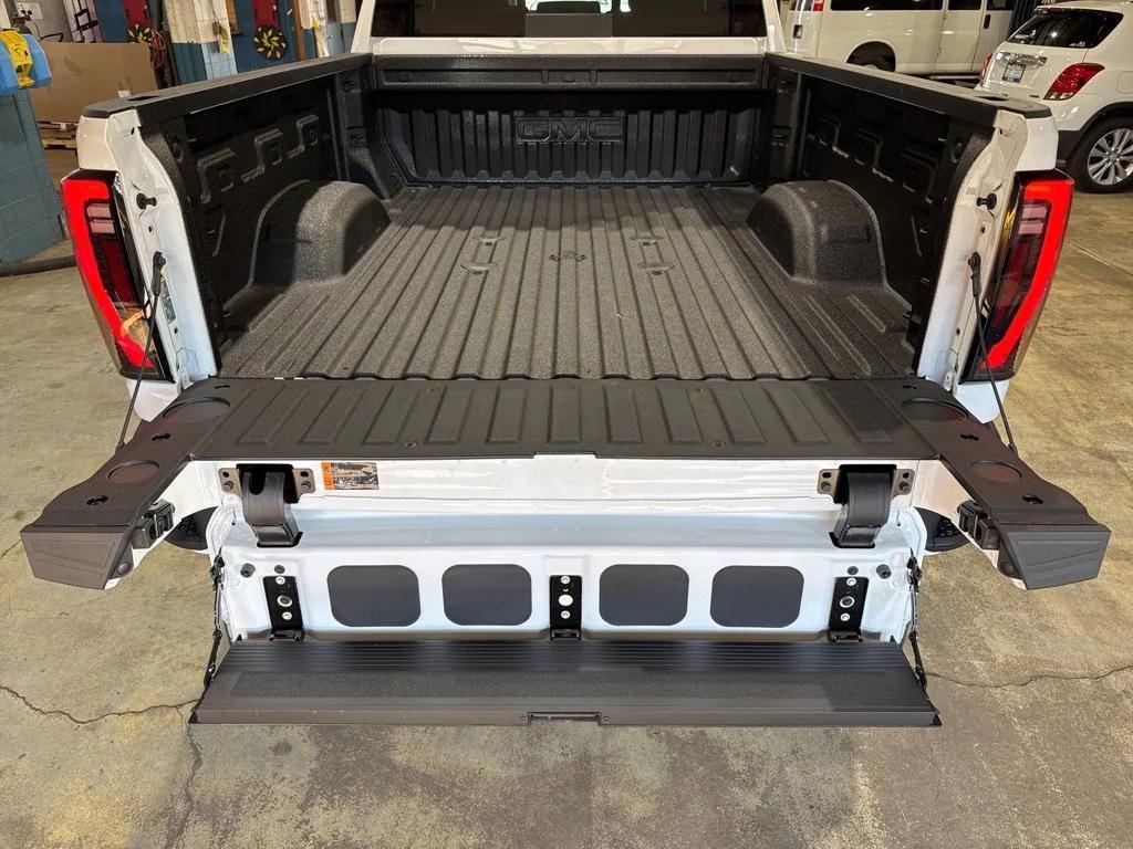 new 2026 GMC Sierra 3500 car, priced at $77,270