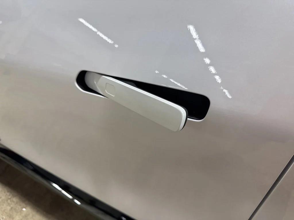 new 2025 Chevrolet Equinox EV car, priced at $39,925