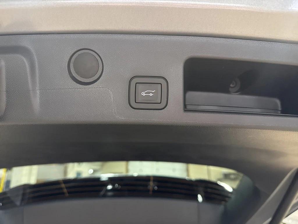 new 2026 Chevrolet Equinox car, priced at $39,755