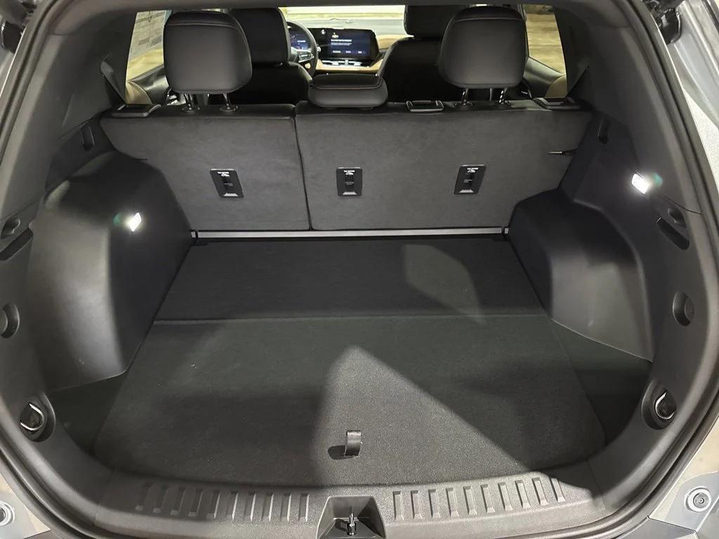 new 2026 Chevrolet Equinox car, priced at $39,755