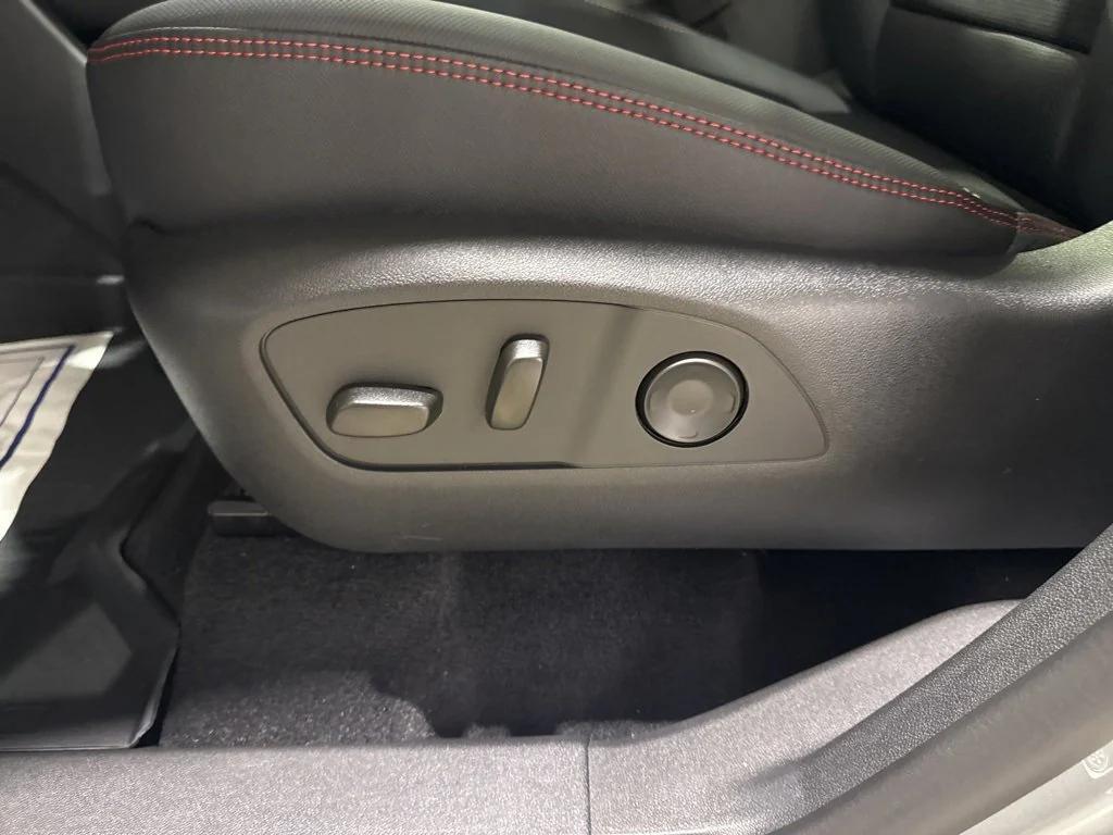 new 2026 Chevrolet Traverse car, priced at $61,220