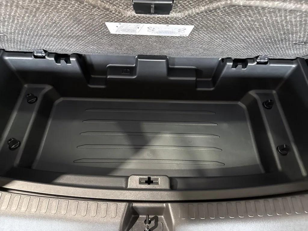 new 2025 GMC Acadia car, priced at $48,975