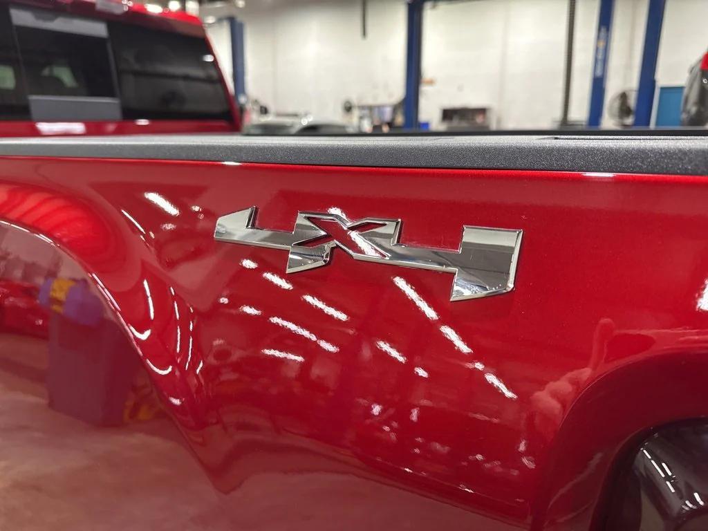 new 2026 GMC Sierra 2500 car, priced at $80,415