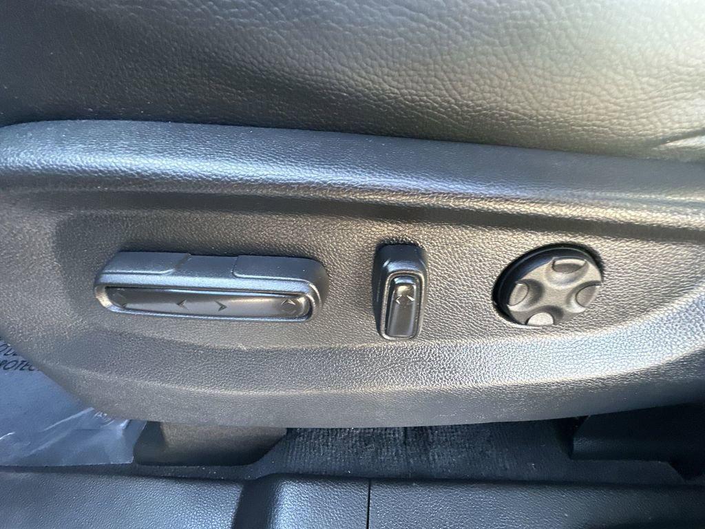 used 2023 Honda Odyssey car, priced at $34,085