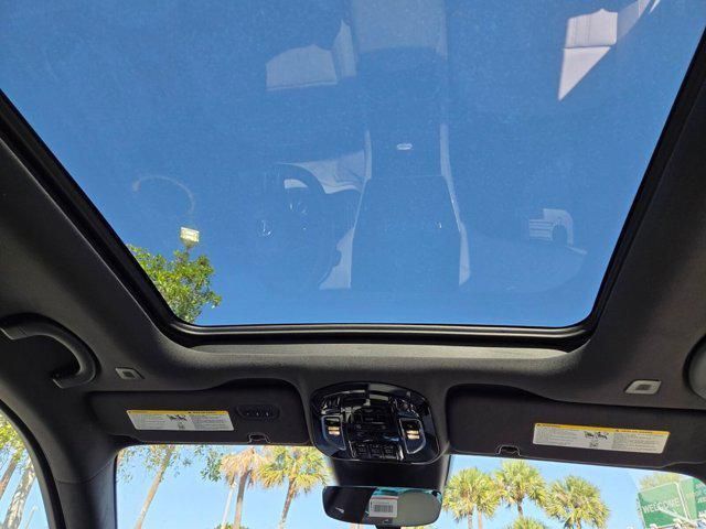 new 2026 Maserati Grecale car, priced at $92,455