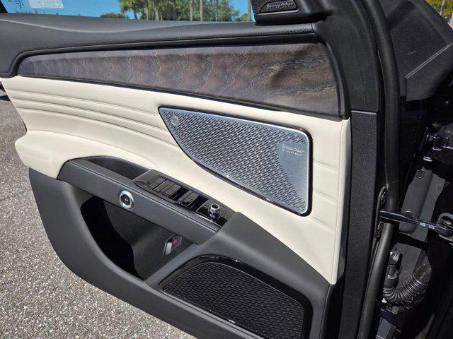 new 2026 Maserati Grecale car, priced at $92,455