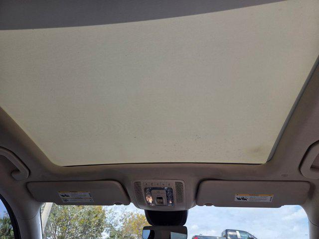 used 2022 Mercedes-Benz GLE 350 car, priced at $34,000