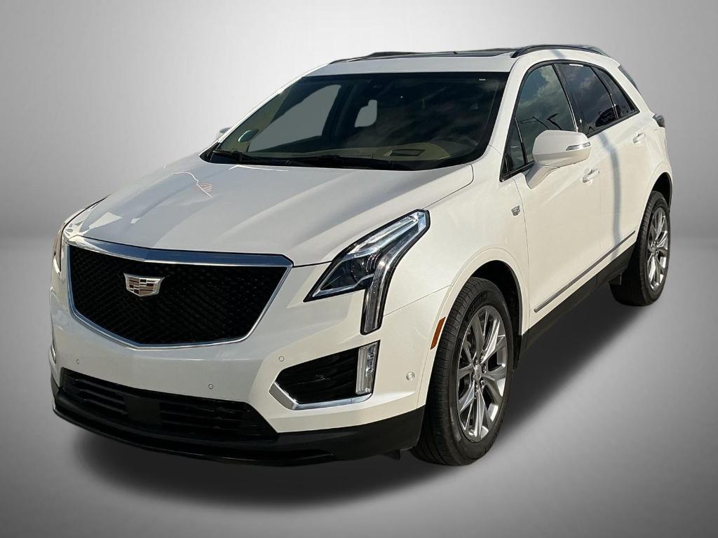 used 2020 Cadillac XT5 car, priced at $25,667