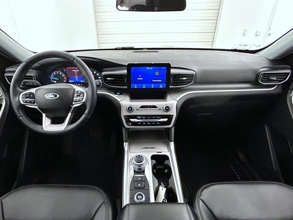 used 2022 Ford Explorer car, priced at $31,116