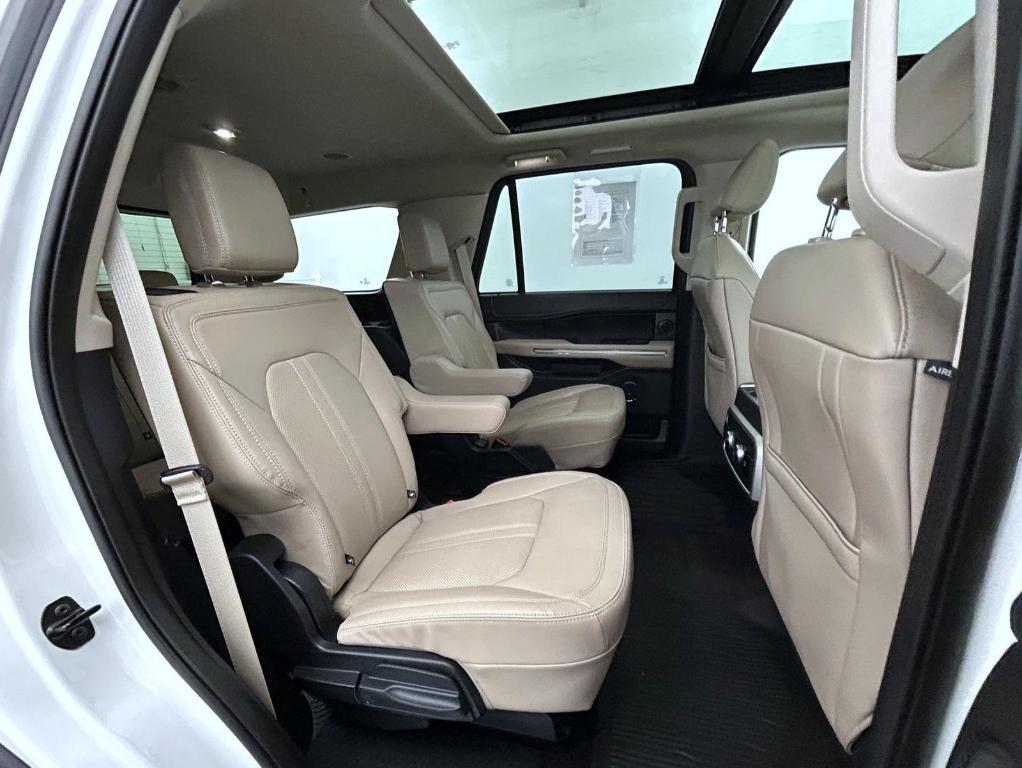 used 2022 Ford Expedition car, priced at $52,682