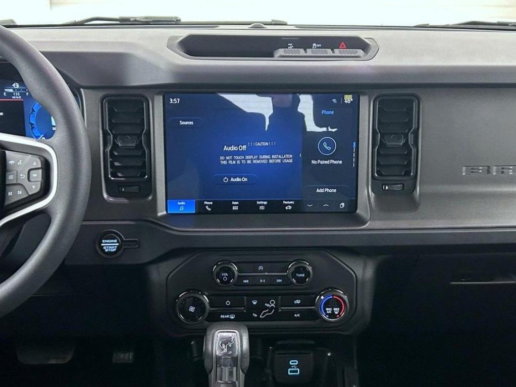 new 2025 Ford Bronco car, priced at $40,952