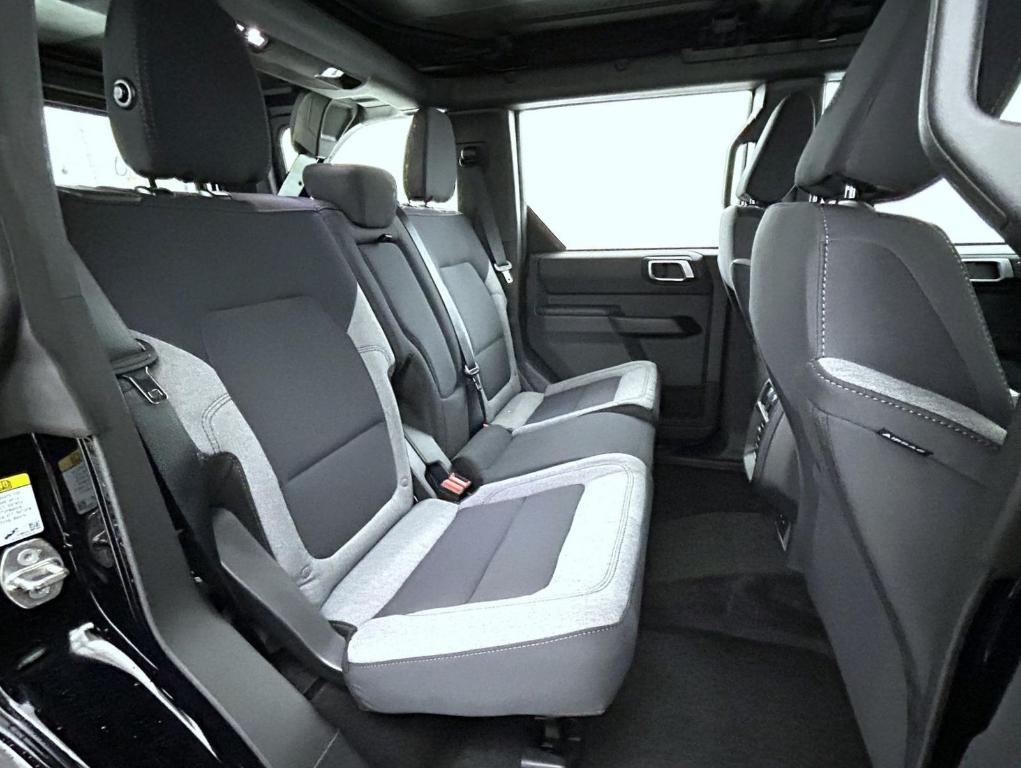 new 2025 Ford Bronco car, priced at $40,952