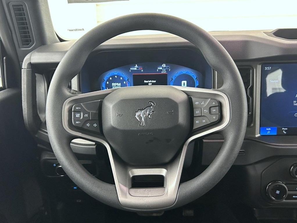new 2025 Ford Bronco car, priced at $40,952