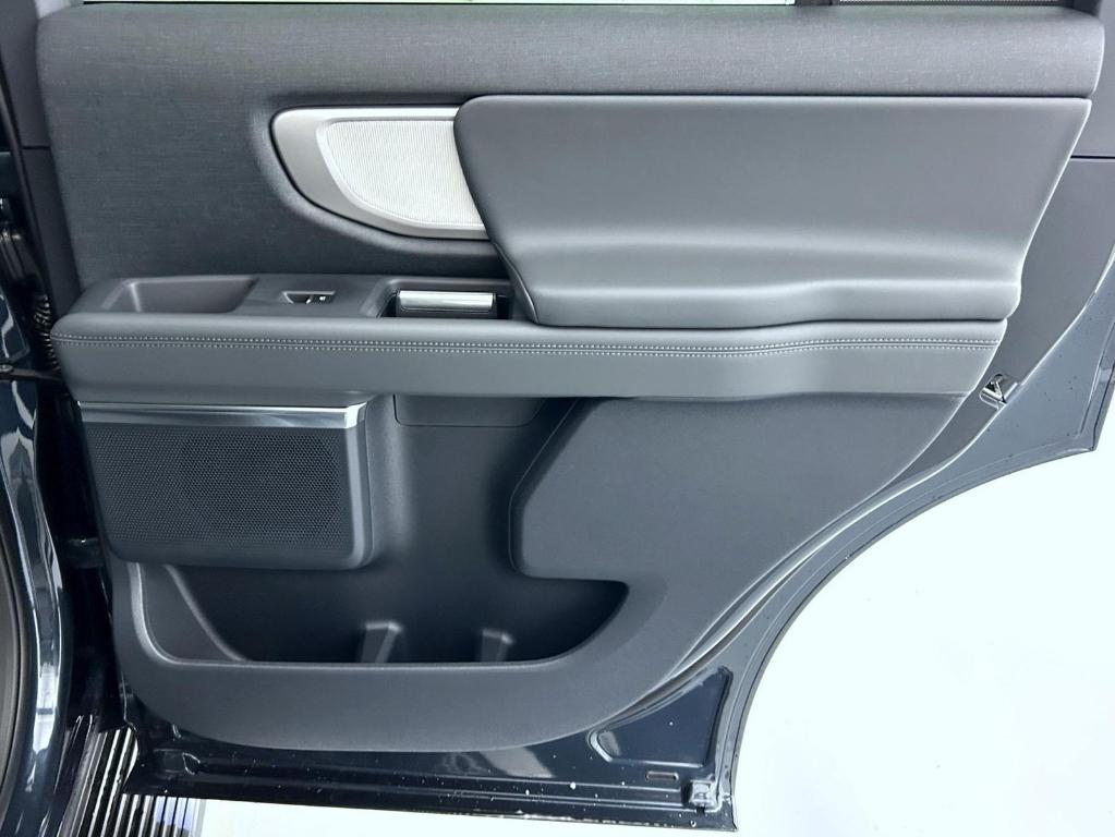 new 2026 Ford Expedition car, priced at $68,386