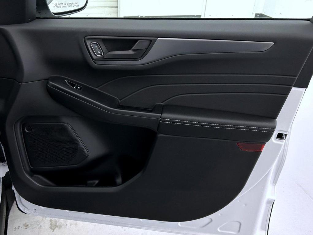 new 2026 Ford Escape car, priced at $29,984