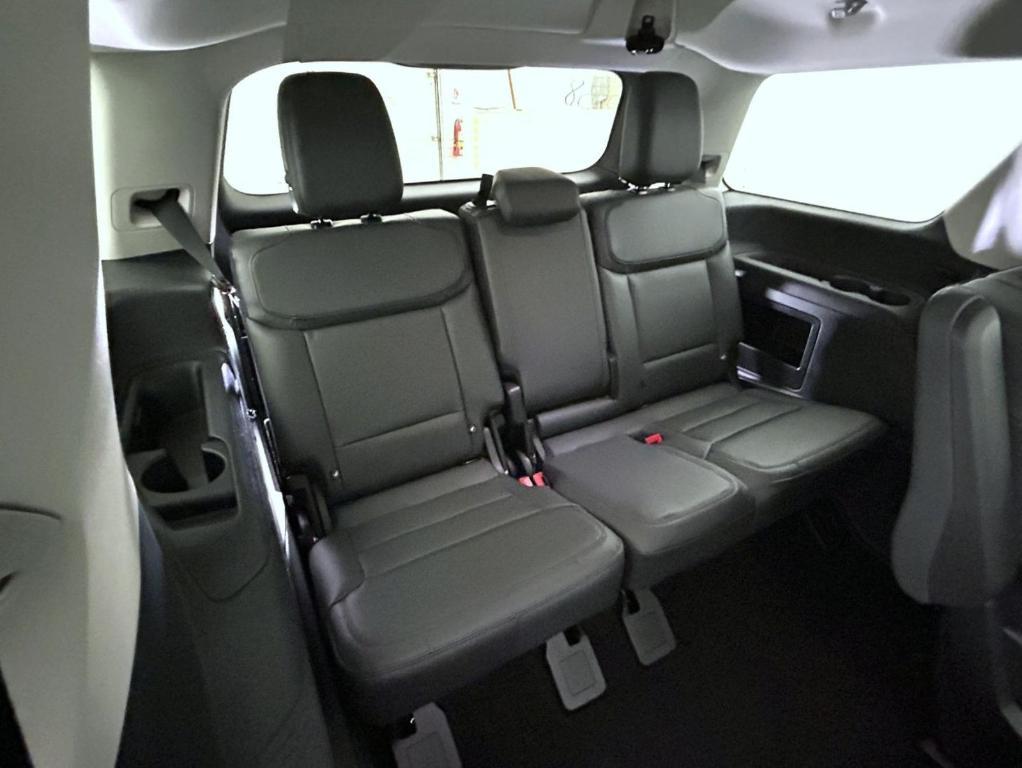 new 2026 Ford Expedition car, priced at $81,666