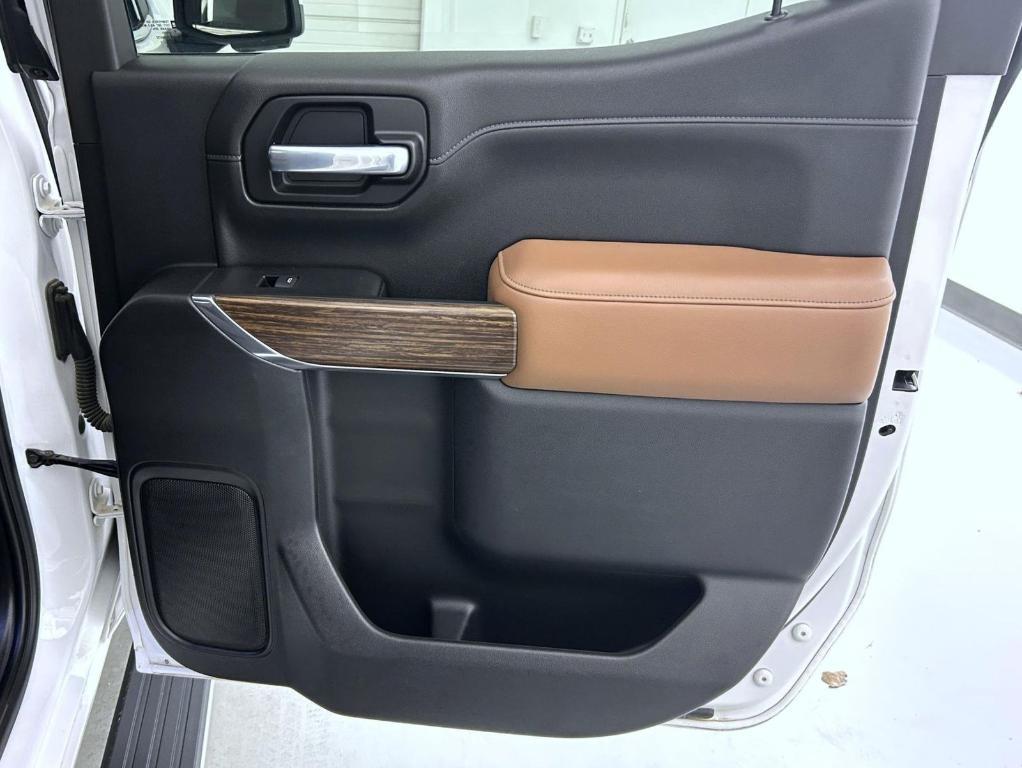 used 2021 Chevrolet Silverado 1500 car, priced at $43,689