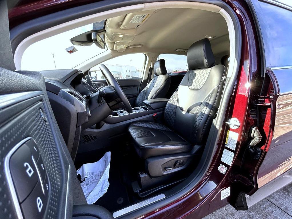 used 2024 Ford Edge car, priced at $28,563