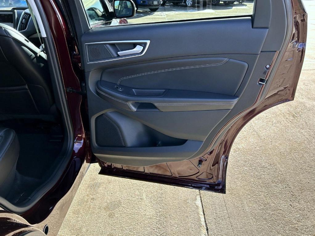used 2024 Ford Edge car, priced at $28,563