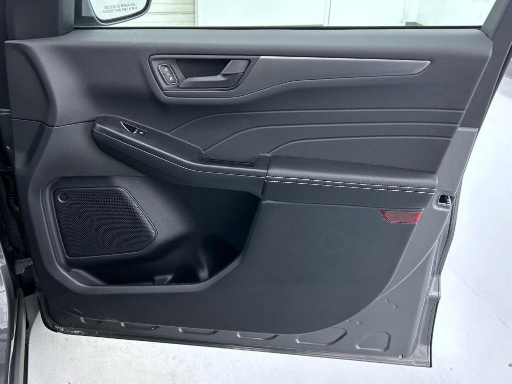 new 2026 Ford Escape car, priced at $28,598