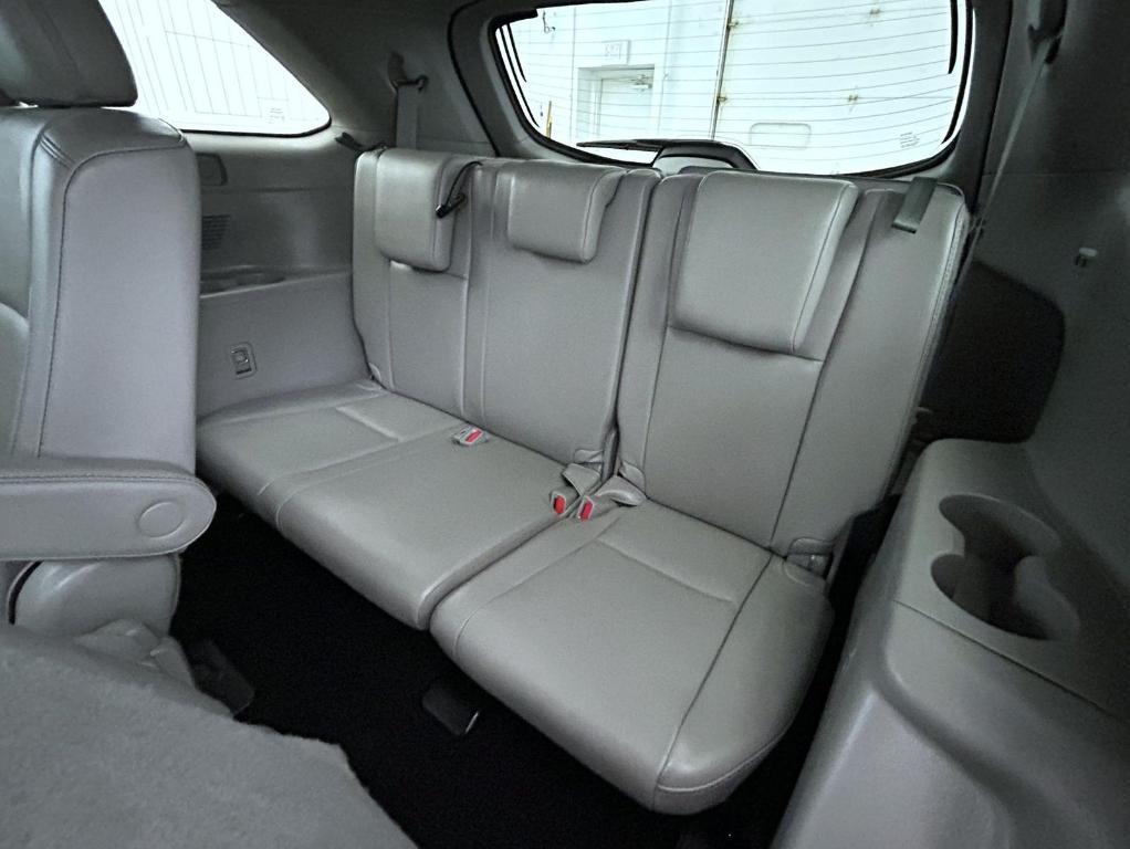 used 2019 Toyota Highlander car, priced at $24,636