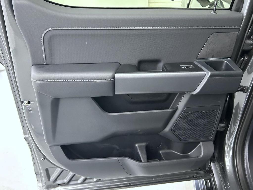 new 2025 Ford F-150 car, priced at $51,682