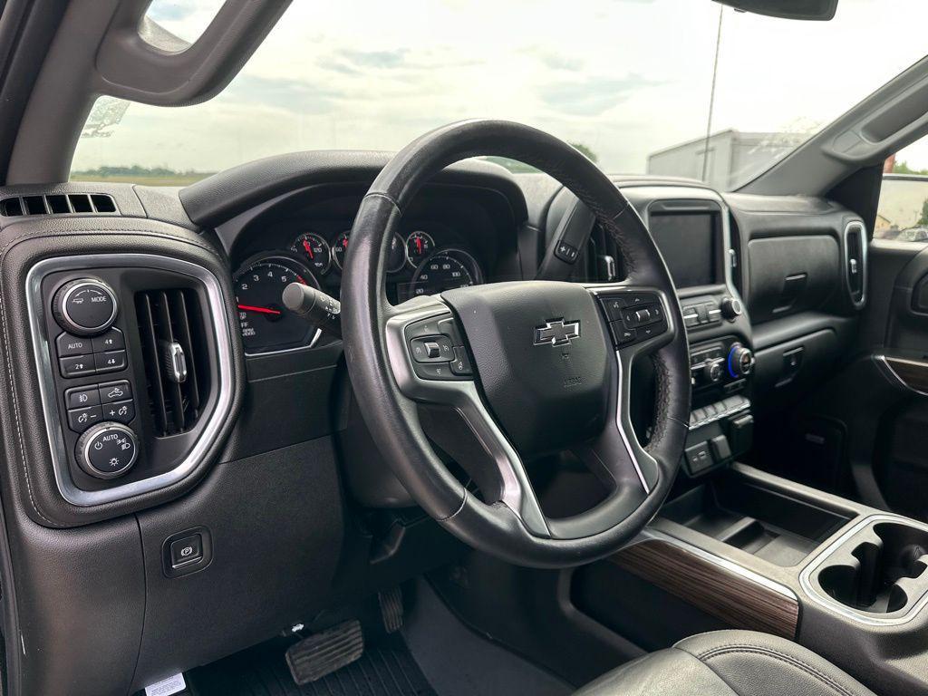 used 2021 Chevrolet Silverado 1500 car, priced at $41,831