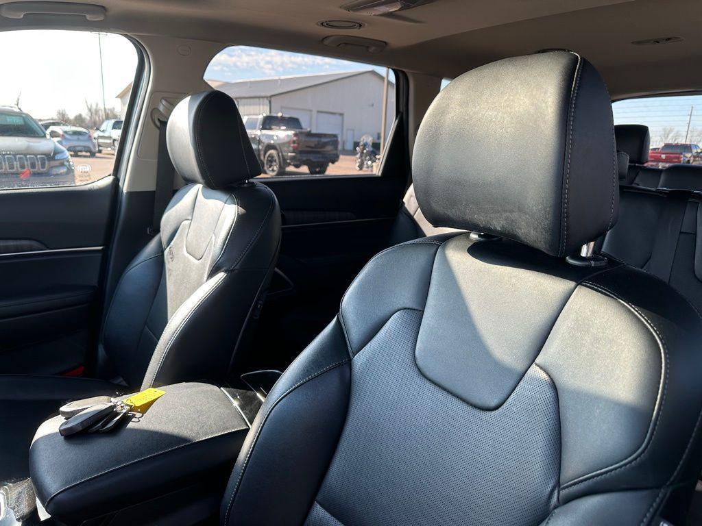 used 2023 Kia Telluride car, priced at $35,978