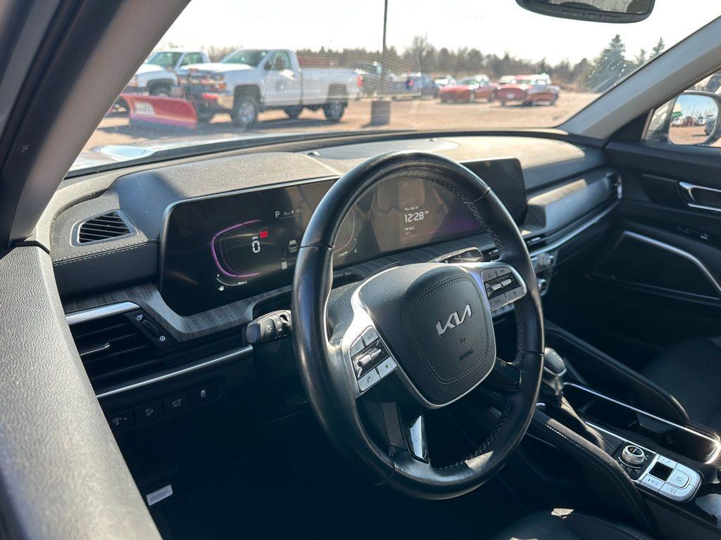 used 2023 Kia Telluride car, priced at $35,978