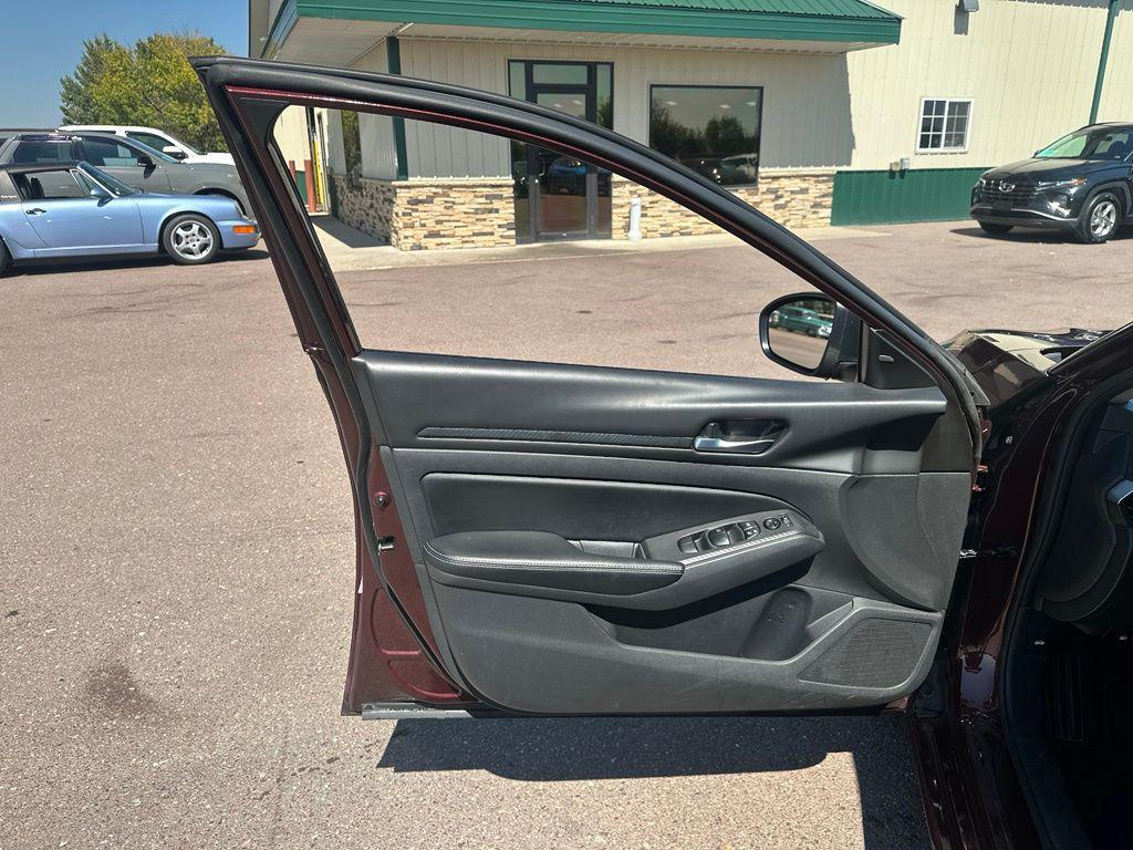 used 2025 Nissan Altima car, priced at $22,319
