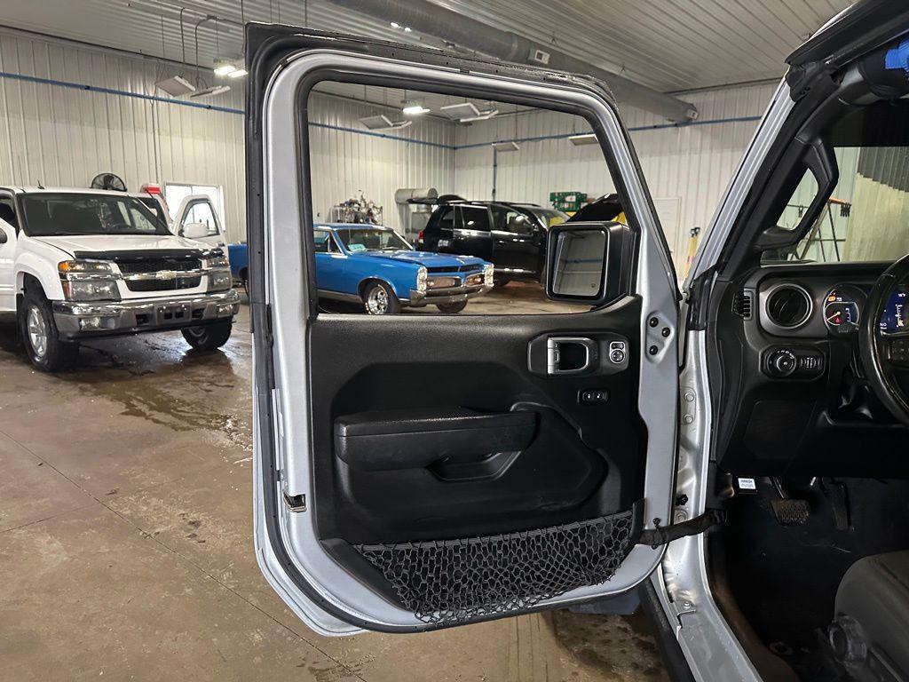 used 2022 Jeep Wrangler Unlimited car, priced at $28,455