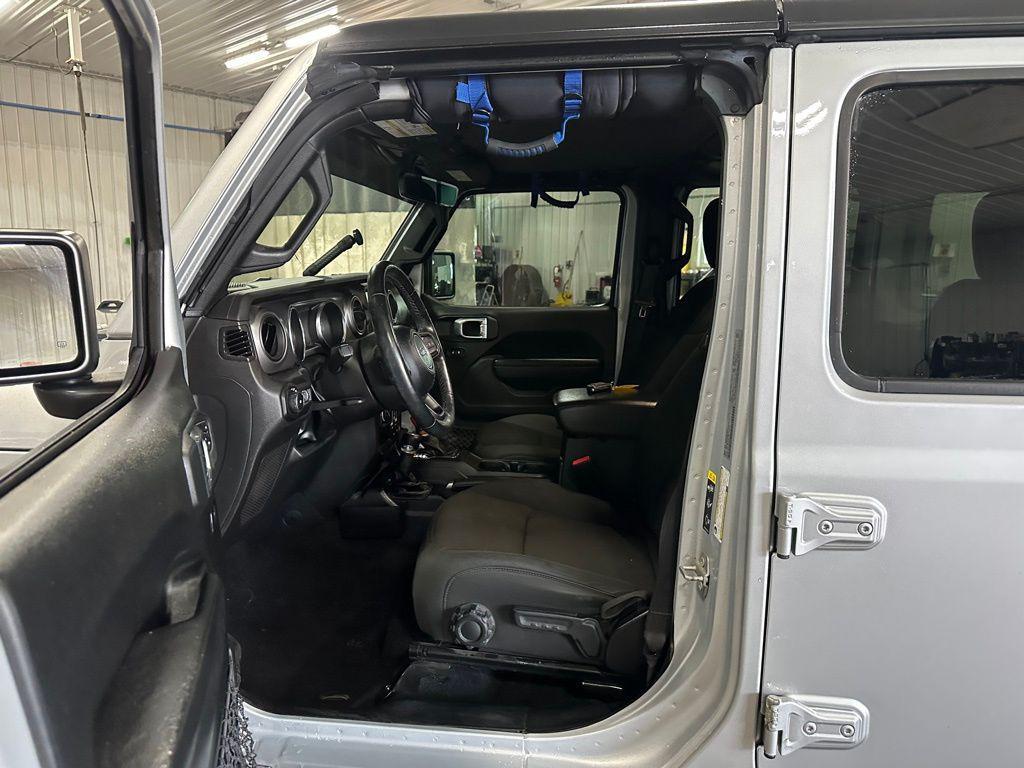 used 2022 Jeep Wrangler Unlimited car, priced at $28,455