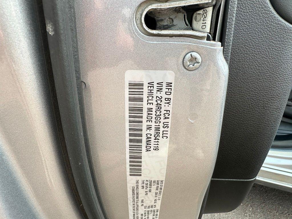 used 2021 Chrysler Pacifica car, priced at $22,174
