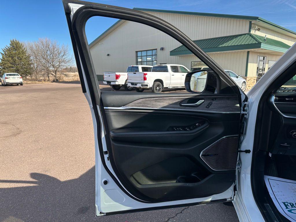 used 2021 Jeep Grand Cherokee L car, priced at $31,917