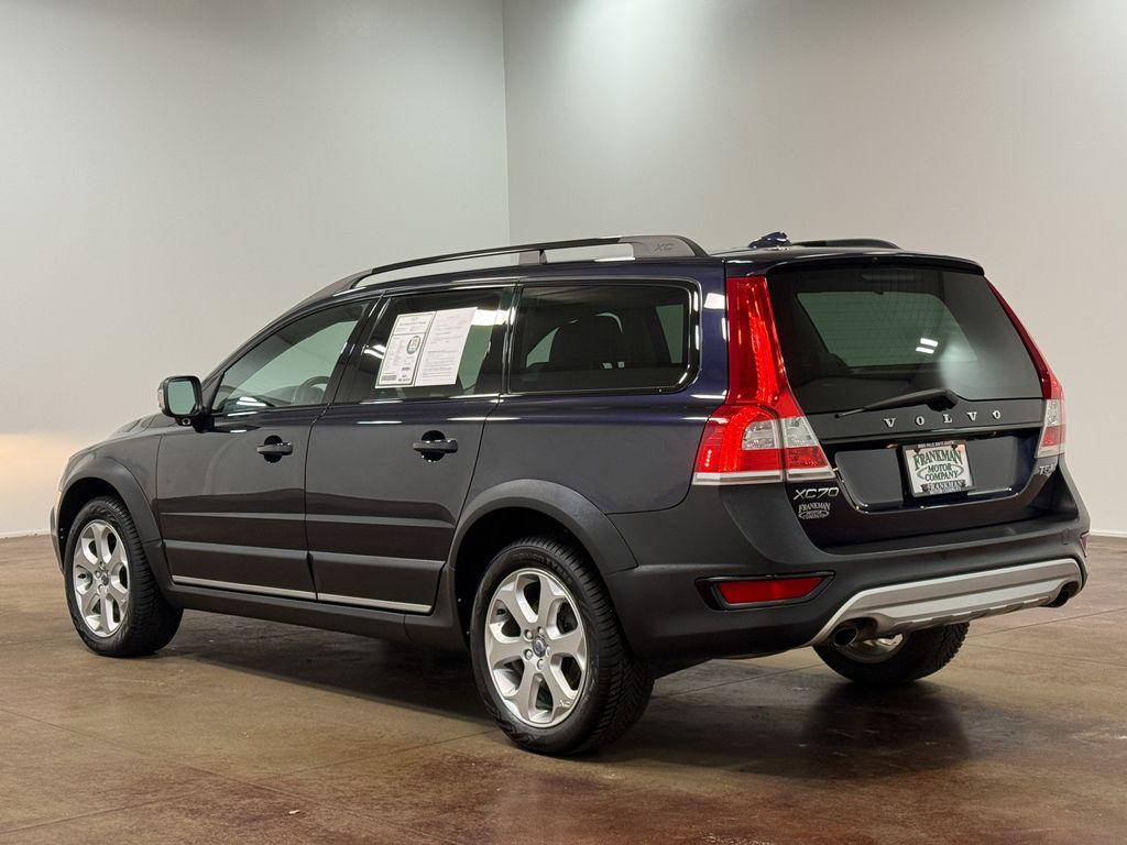 used 2016 Volvo XC70 car, priced at $17,783