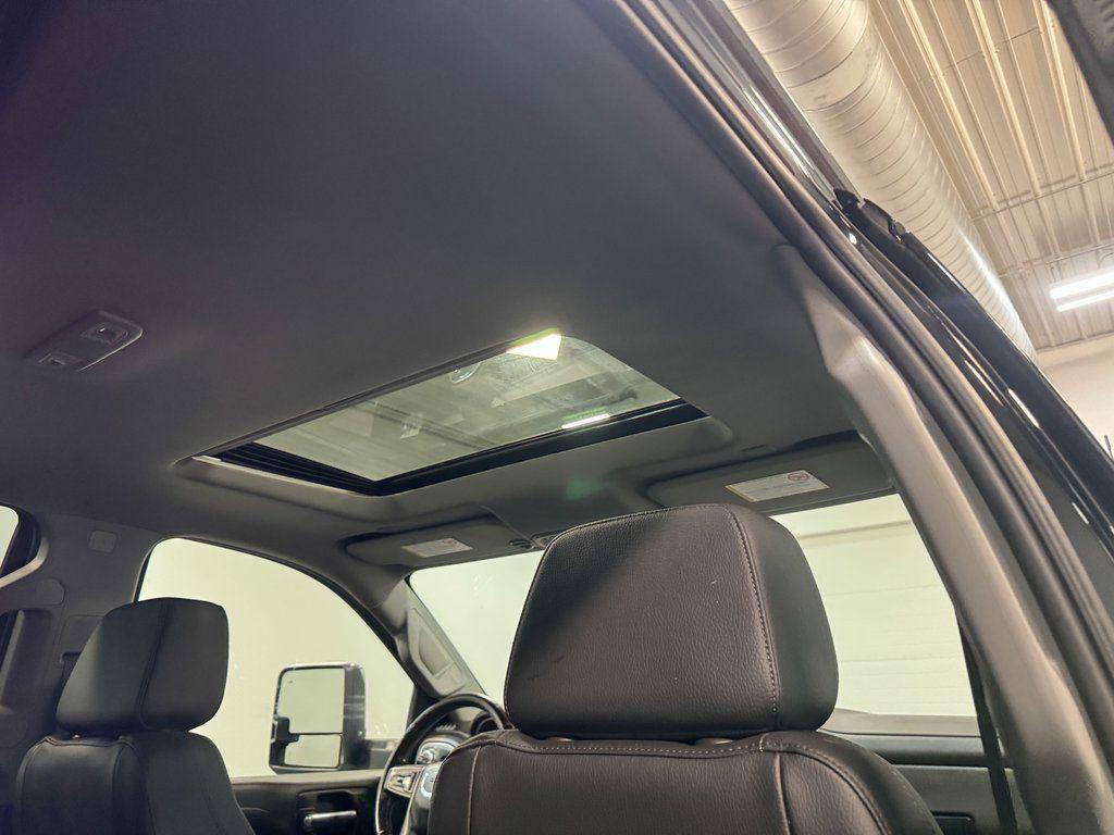 used 2022 GMC Sierra 2500 car, priced at $60,600