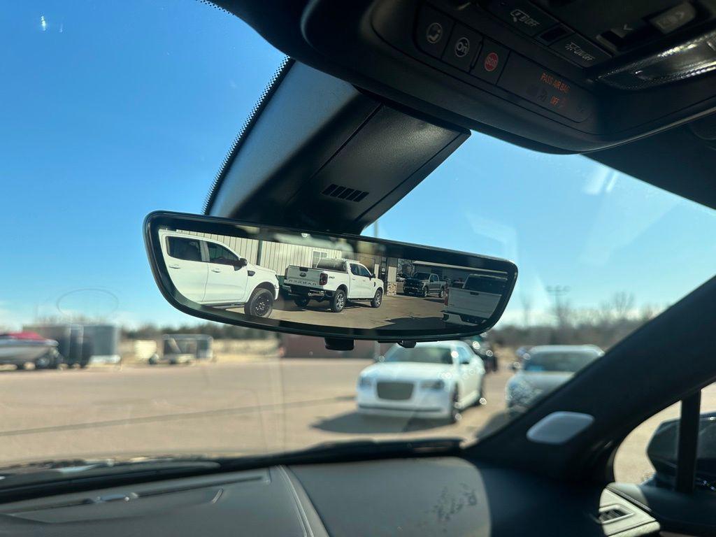 used 2023 Cadillac XT6 car, priced at $41,996