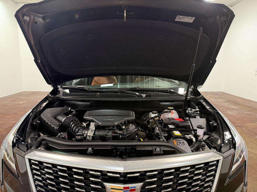 used 2024 Cadillac XT5 car, priced at $43,212