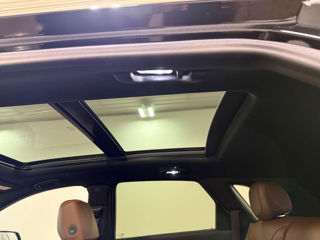 used 2024 Cadillac XT5 car, priced at $43,212