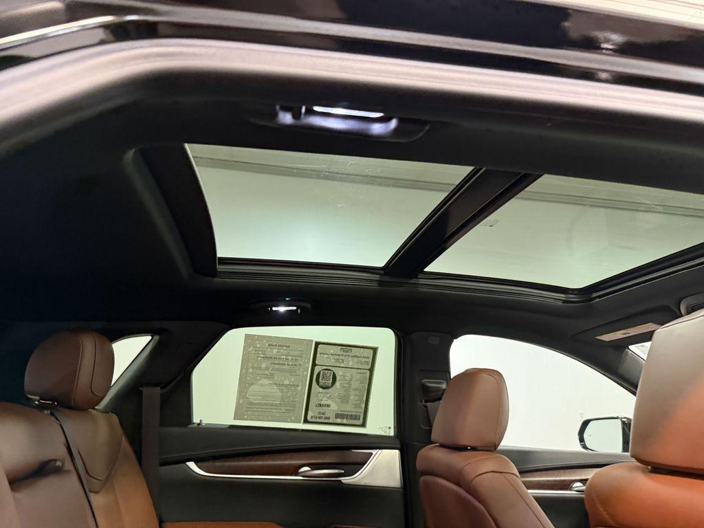 used 2024 Cadillac XT5 car, priced at $43,212