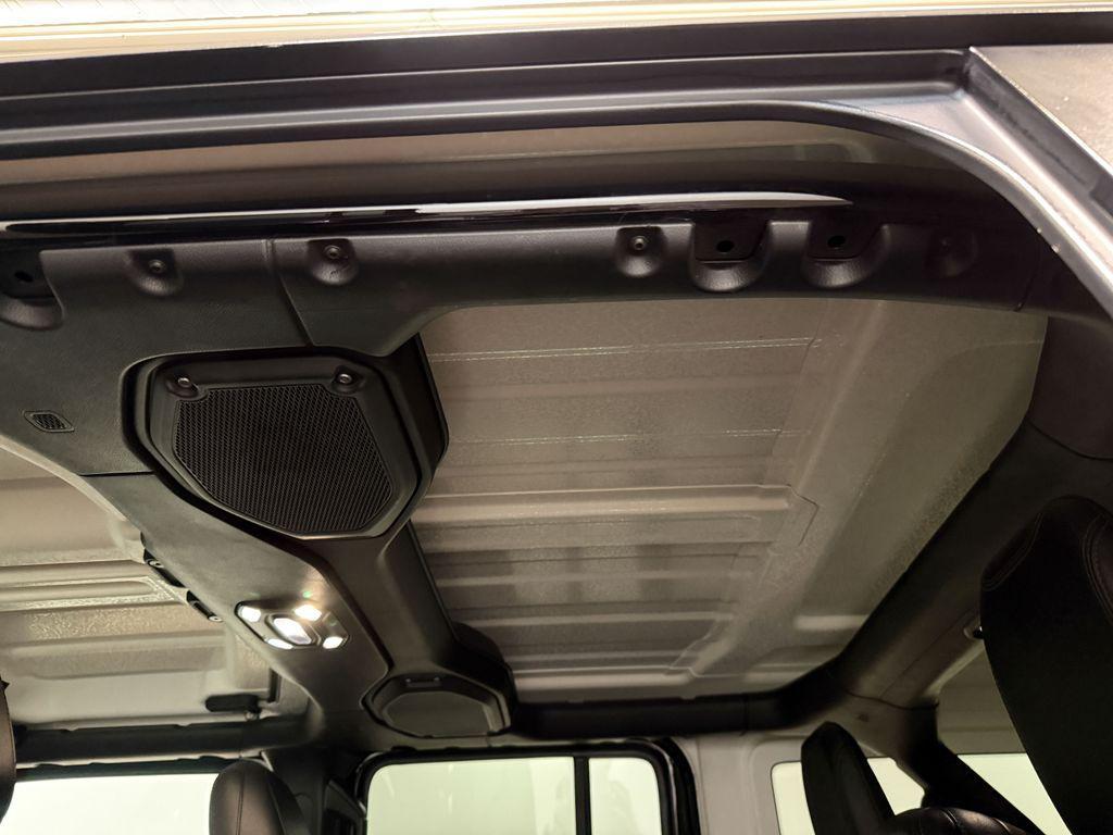 used 2022 Jeep Wrangler Unlimited car, priced at $33,084